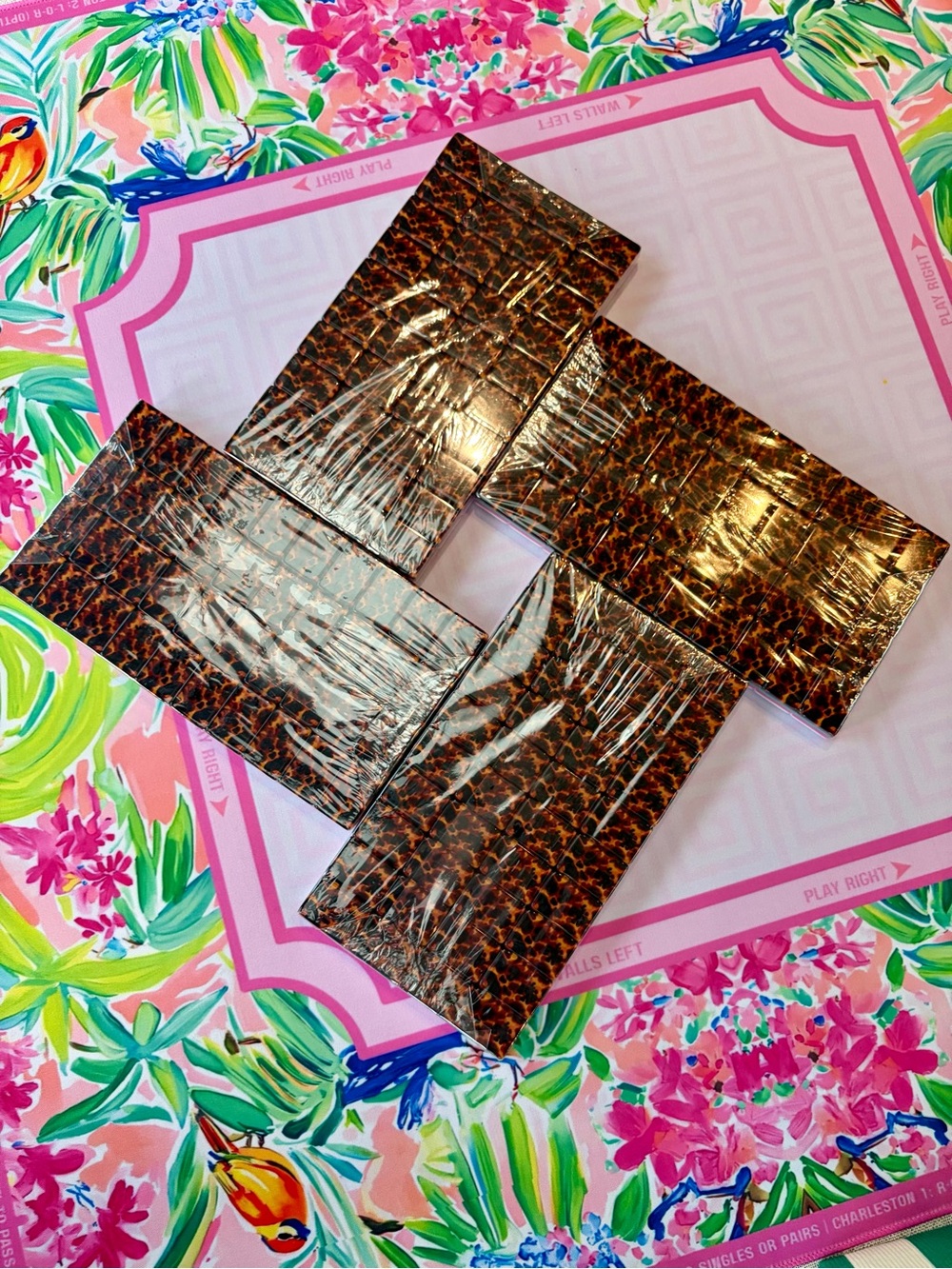 Vibrant π π΄ Jungle Theme π€π©΅π©· Mahjong Tiles, Tile Bag, Dish & DiceποΈ - Picture 3 of 9